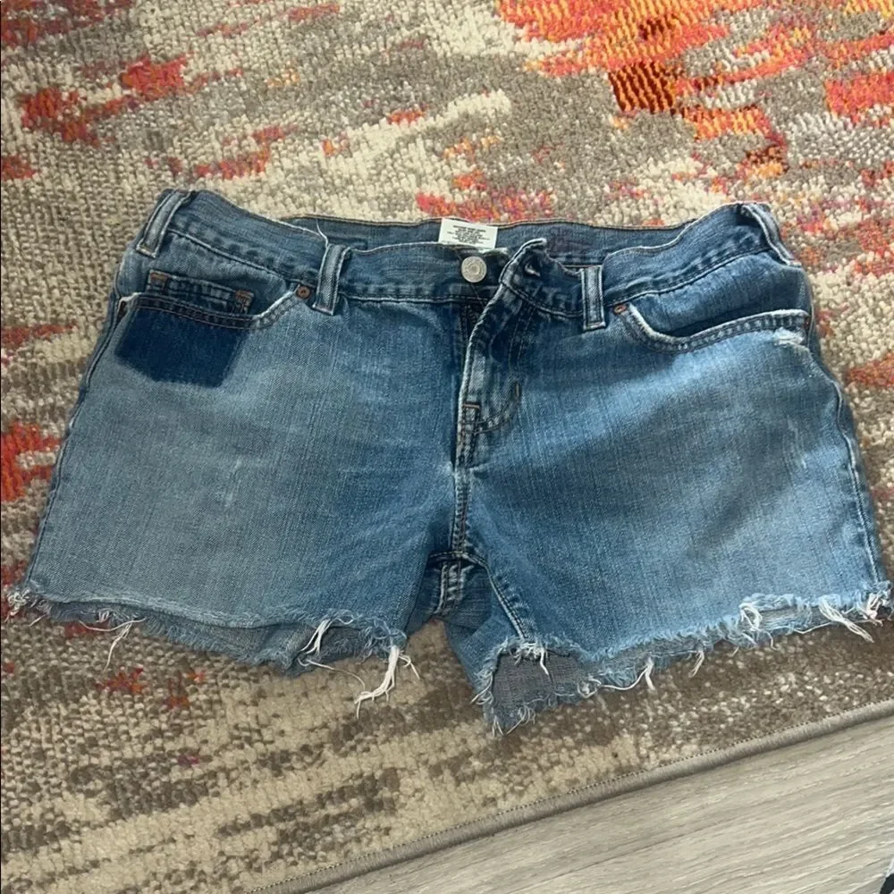 Blue Jean Shorts with Frayed Hem and Two-Tone Design